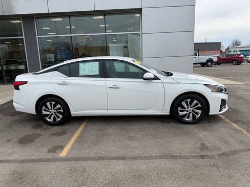 Used 2023 Nissan Altima 2.5 S image 32