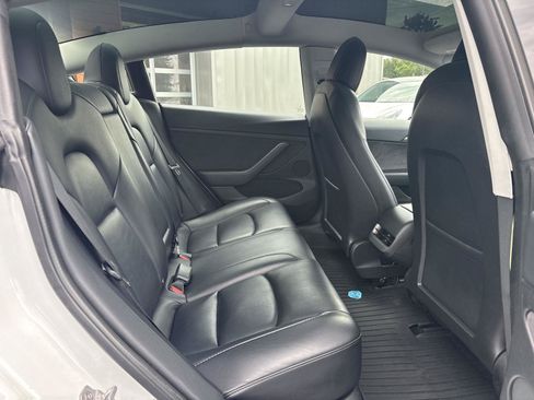 Used 2023 Tesla Model 3 Standard Range RWD image 15