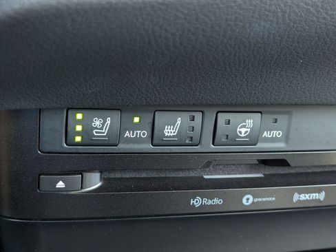 Used 2022 Lexus ES 350 w/ Premium Package FWD image 23