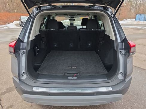 Certified 2022 Nissan Rogue SV image 25