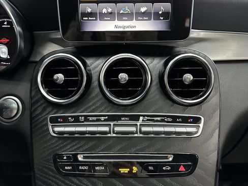 Used 2019 Mercedes-Benz GLC 300 GLC 300 4MATIC AWD 4dr SUV w/ Premium Package image 28