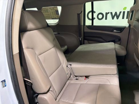 Used 2020 Chevrolet Suburban LT image 14