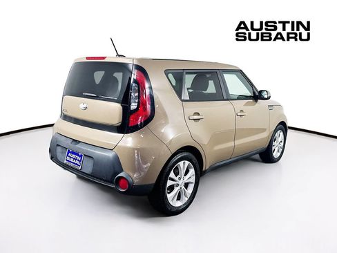 Used 2014 Kia Soul + FWD image 7