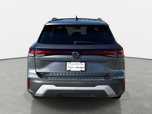 New 2026 Volkswagen Tiguan SE image 6