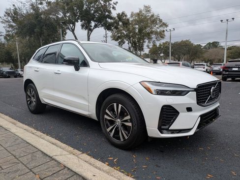 Used 2024 Volvo XC60 B5 Core image 8