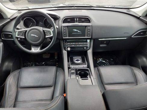 Used 2018 Jaguar F-PACE Prestige AWD/4WD image 4