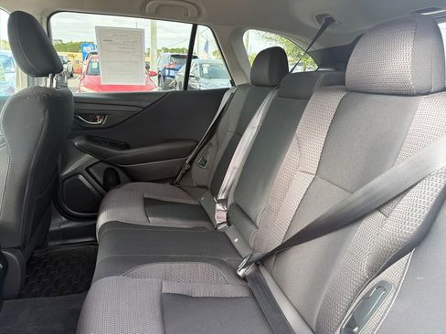 Used 2022 Subaru Outback Premium image 23