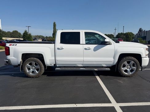 Used 2018 Chevrolet Silverado 1500 LT w/ Texas Edition AWD/4WD image 8