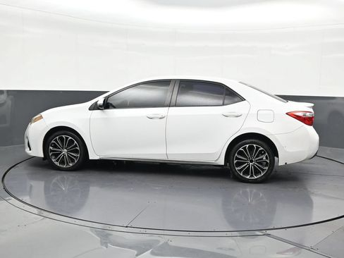 Used 2015 Toyota Corolla S FWD image 2
