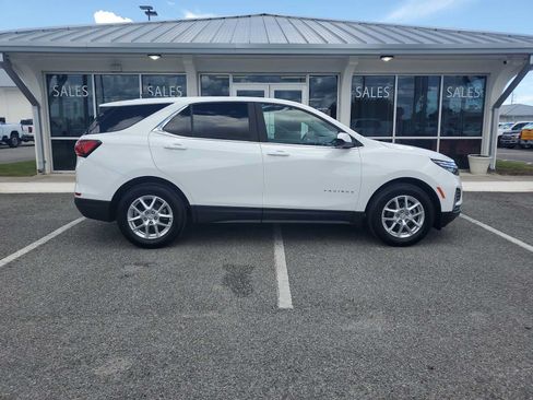 Used 2024 Chevrolet Equinox LT w/ LPO, Floor Liner Package FWD image 9