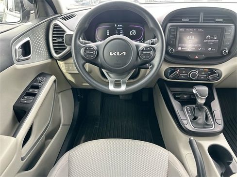 Certified 2023 Kia Soul LX image 16