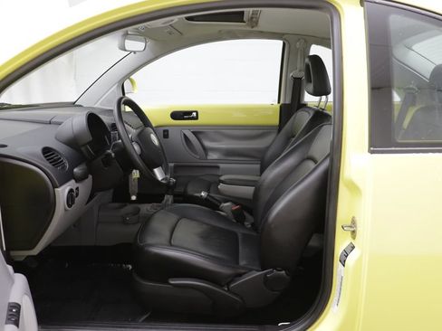 Used 2000 Volkswagen Beetle GLS FWD image 5