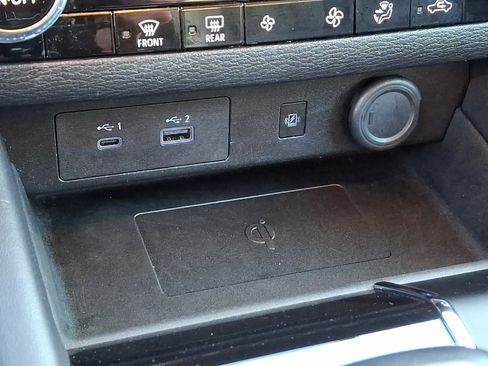 Used 2024 Mitsubishi Outlander SE image 25