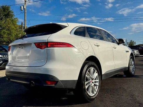Used 2018 Jaguar F-PACE Prestige image 2