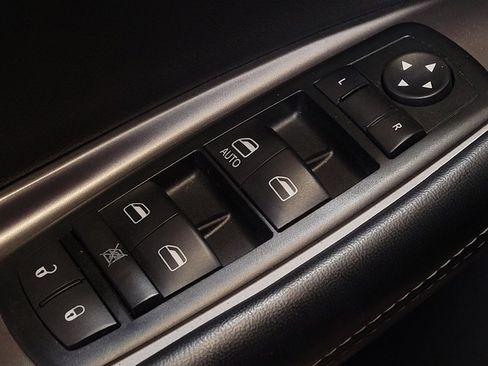 Used 2014 Dodge Journey Crossroad w/ Flexible Seating Group FWD image 27