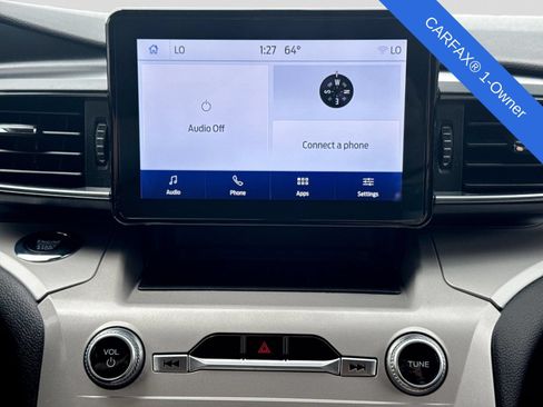 Used 2023 Ford Explorer XLT w/ Equipment Group 202A AWD/4WD image 34