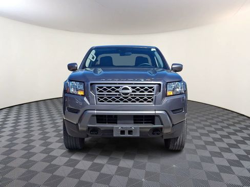 Used 2024 Nissan Frontier SV AWD/4WD image 3