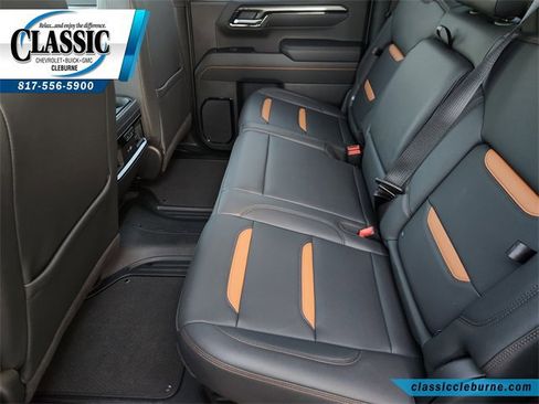 Used 2025 GMC Sierra 1500 AT4 w/ AT4 Premium Package image 32