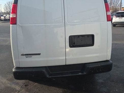 Used 2019 Chevrolet Express 2500 w/ Driver Convenience Package image 6