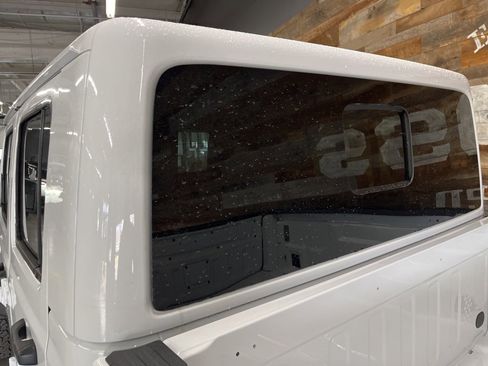 New 2026 Jeep Gladiator Mojave image 25