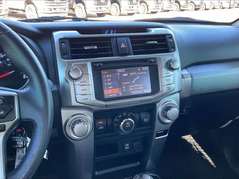 Used 2019 Toyota 4Runner SR5 Premium image 6