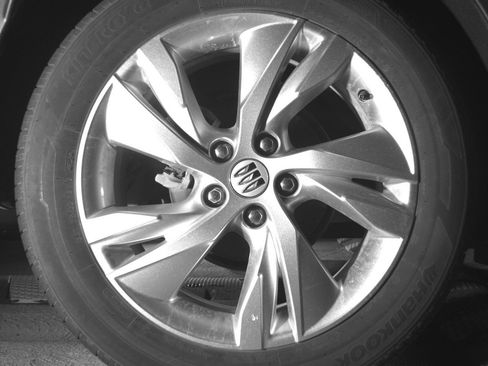 Used 2025 Buick Encore GX Preferred AWD/4WD image 15
