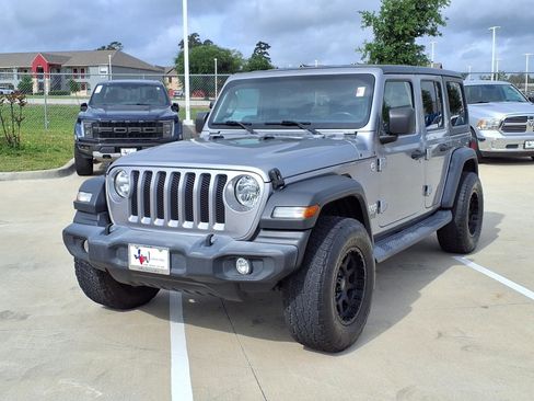 Used 2020 Jeep Wrangler Unlimited Sport S AWD/4WD image 3