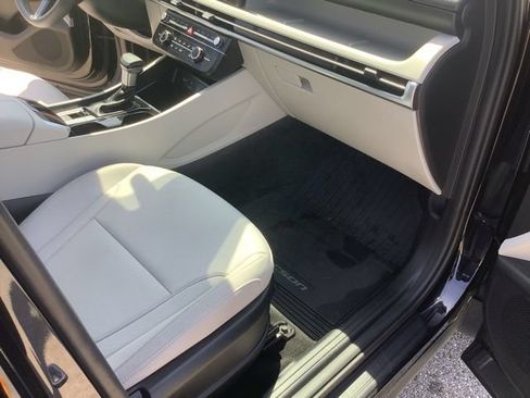 Certified 2025 Hyundai Tucson SE FWD image 22