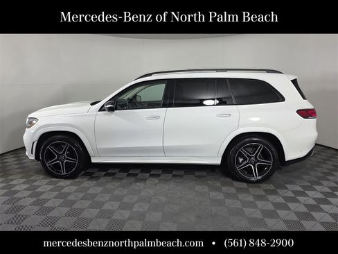 Certified 2022 Mercedes-Benz GLS 450 4MATIC image 3