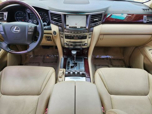 Used 2009 Lexus LX 570 4WD image 35