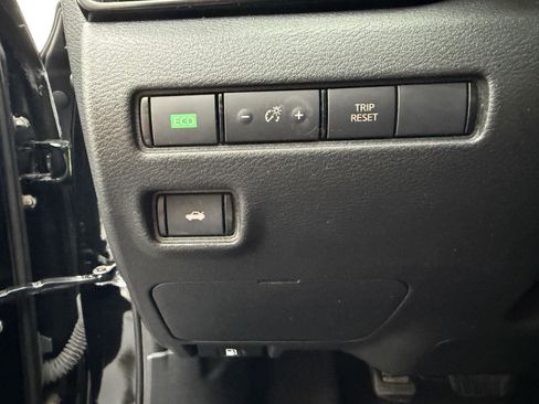 Used 2021 Nissan Sentra SV image 14