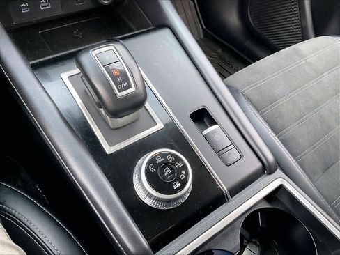 Used 2024 Mitsubishi Outlander SE image 33