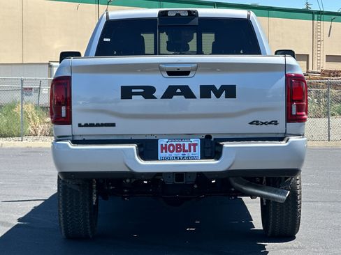 New 2026 RAM 2500 Laramie AWD/4WD image 4