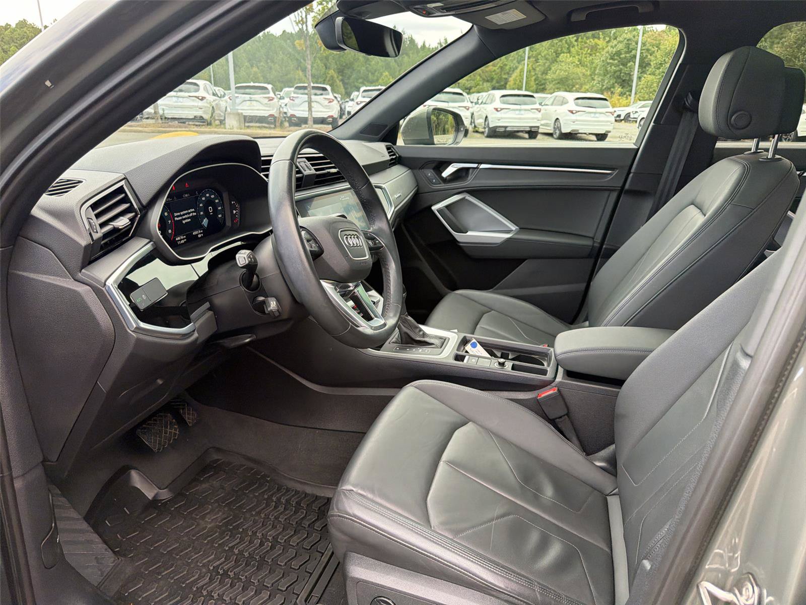 Used 2022 Audi Q3 2.0T Premium AWD/4WD image 23