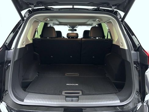 New 2026 Nissan Rogue Platinum AWD/4WD image 9