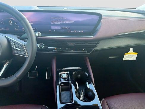 Used 2024 Buick Envision Sport Touring image 19