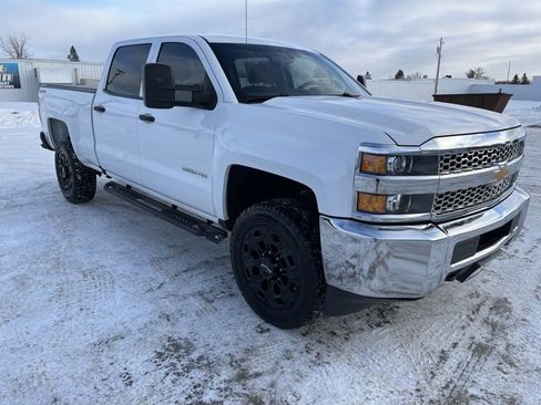 Used 2019 Chevrolet Silverado 2500 W/T image 3