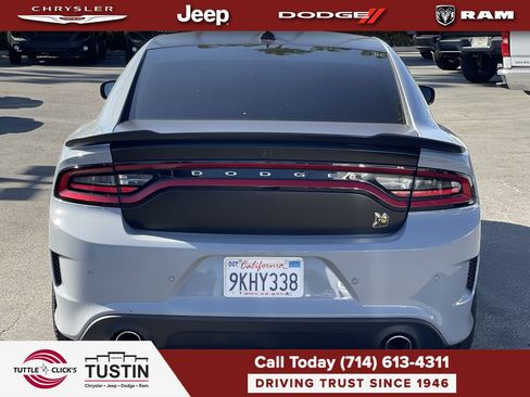 Used 2022 Dodge Charger Scat Pack w/ Dynamics Package RWD image 5