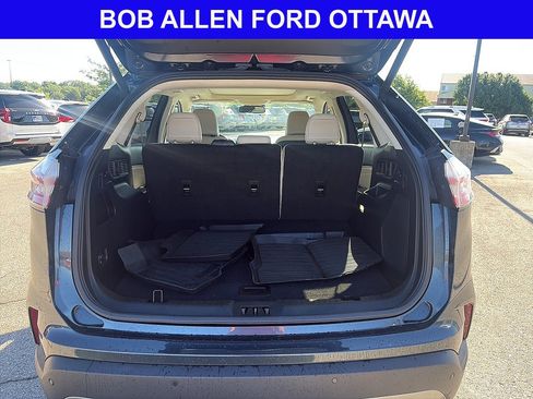 Used 2023 Ford Edge Titanium AWD/4WD image 4