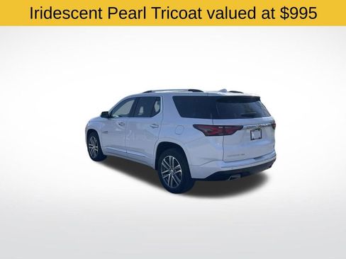 Used 2023 Chevrolet Traverse High Country AWD/4WD image 3