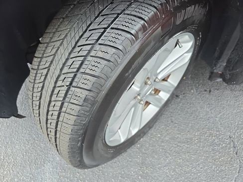 Used 2015 Ford Explorer XLT w/ Equipment Group 202A image 34