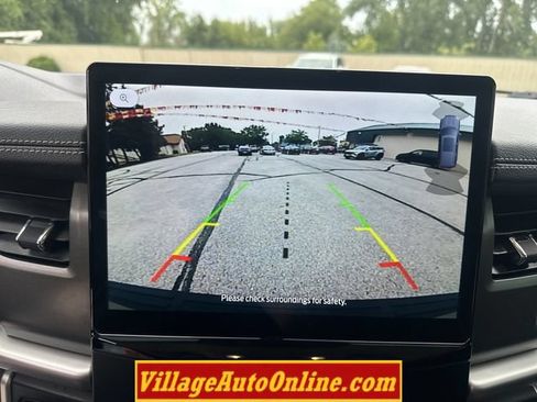 Used 2024 Ford Expedition XLT AWD/4WD image 27