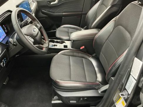 Used 2023 Ford Escape ST-Line w/ Tech Pack #1 FWD image 12