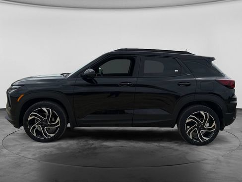 Used 2025 Chevrolet TrailBlazer RS w/ Convenience Package AWD/4WD image 5