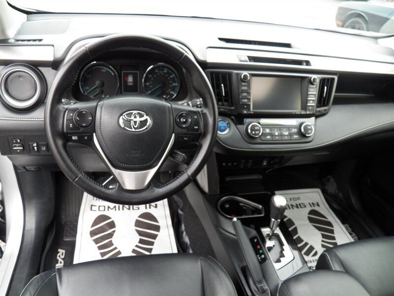 Used 2016 Toyota RAV4 Limited w/ Advanced Technology Package AWD/4WD image 17