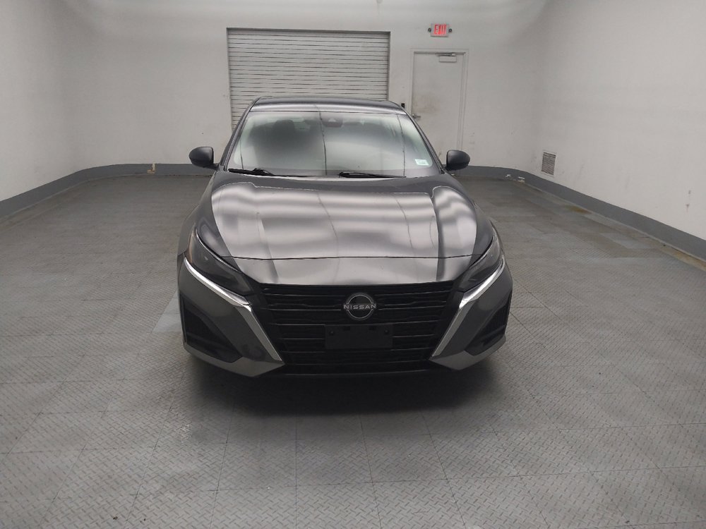 Used 2024 Nissan Altima 2.5 SV AWD/4WD image 14