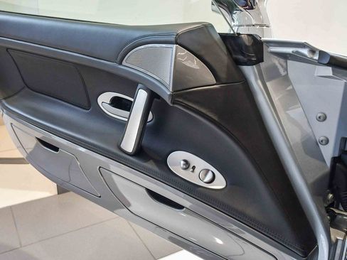 Used 2002 BMW Z8 image 44