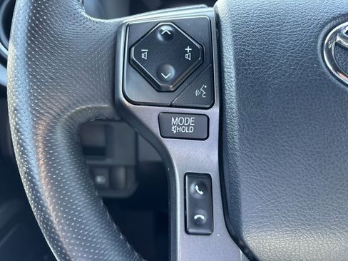 Used 2018 Toyota Tacoma TRD Sport image 25