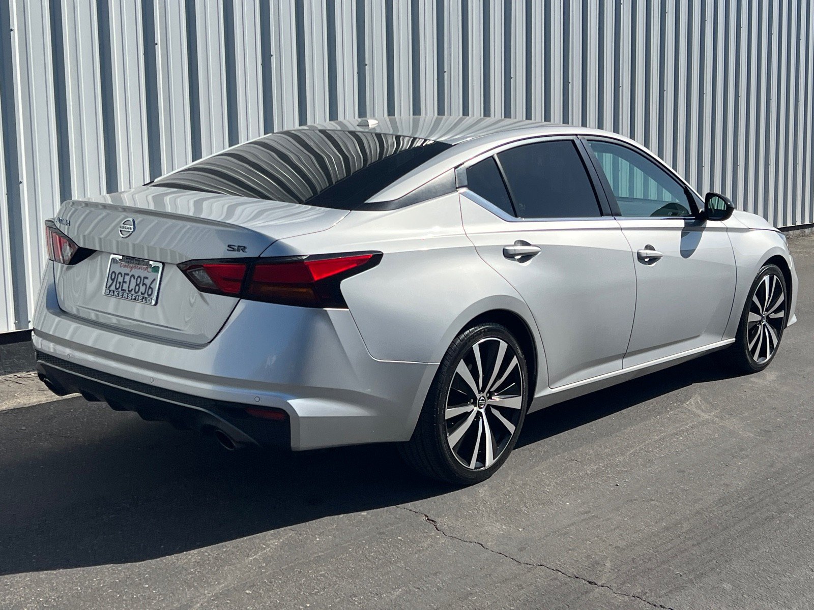 Used 2021 Nissan Altima 2.5 SR FWD image 6