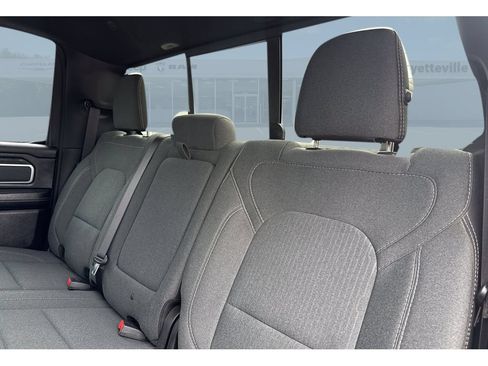 Used 2022 RAM 1500 Big Horn AWD/4WD image 28